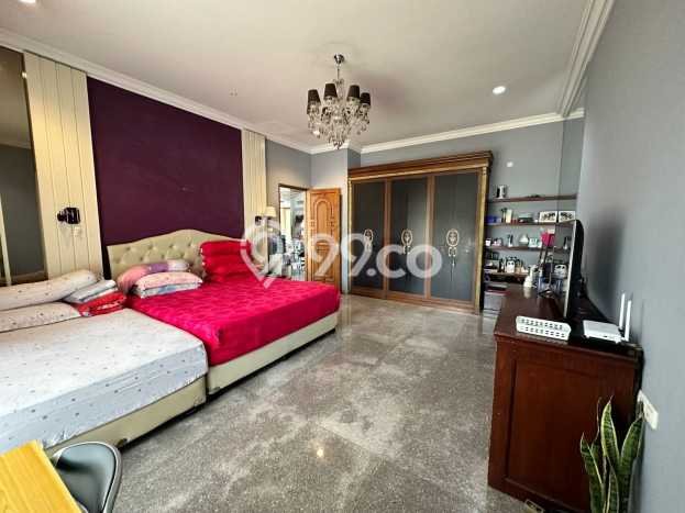 Rumah Elit LB 372m2 Siap Huni Desain Elegan di Galaxy Bumi Permai, Surabaya Rumah Elit LB 372m2 Siap Huni Desain Elegan di Galaxy Bumi Permai, Surabaya