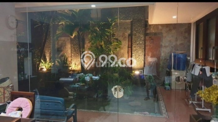 Ready to Use! Premium House LT 350m2 Desain Modern di Kertajaya Ready to Use! Premium House LT 350m2 Desain Modern di Kertajaya