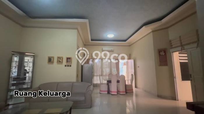 Rumah Mewah LB 180m2 Siap Huni Desain Elegan di Galaxy, Surabaya Rumah Mewah LB 180m2 Siap Huni Desain Elegan di Galaxy, Surabaya