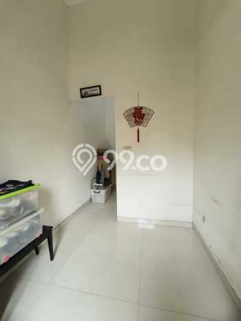 Rumah Elit Modern Tanpa Renovasi di Dharma Husada Surabaya Rumah Elit Modern Tanpa Renovasi di Dharma Husada Surabaya
