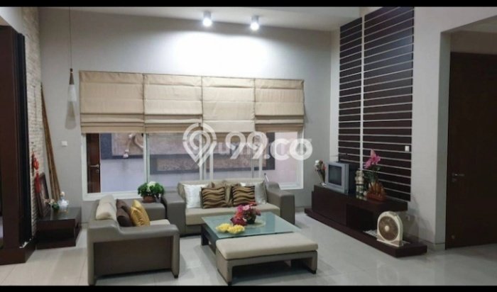 Ready to Use! Premium House LT 350m2 Desain Modern di Kertajaya Ready to Use! Premium House LT 350m2 Desain Modern di Kertajaya
