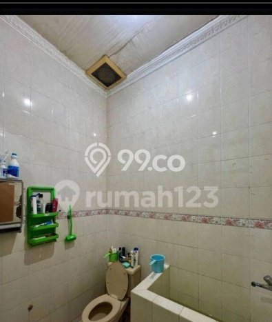 Jual Rumah Favorit Siap Huni LB 350m2 di Rungkut, Surabaya Jual Rumah Favorit Siap Huni LB 350m2 di Rungkut, Surabaya