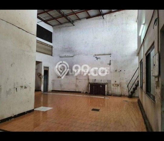 Rumah Eksklusif Siap Huni LT 325m2 di Tenggilis Mejoyo, Surabaya Rumah Eksklusif Siap Huni LT 325m2 di Tenggilis Mejoyo, Surabaya