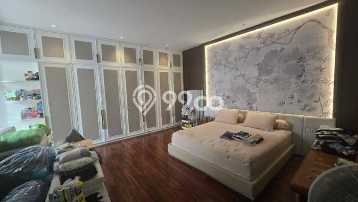 Rumah Mewah LB 350m2 Siap Pakai Desain Elegan di Galaxy, Surabaya Rumah Mewah LB 350m2 Siap Pakai Desain Elegan di Galaxy, Surabaya