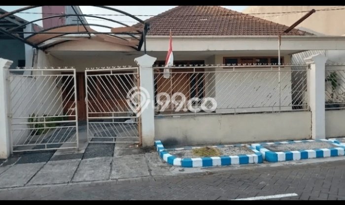 Jual Rumah Mewah Megah Dengan View Cantik di Kendangsari, Surabaya Jual Rumah Mewah Megah Dengan View Cantik di Kendangsari, Surabaya