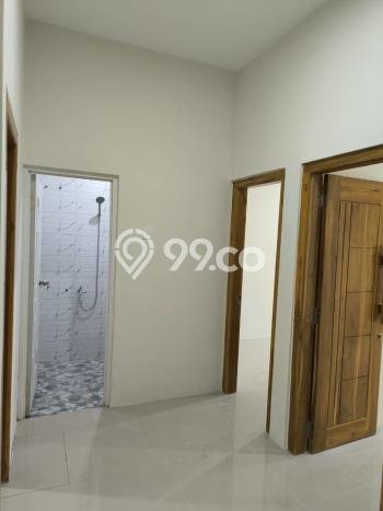 Rumah Luas Asri 6 KT Siap Huni di Nginden Surabaya Rumah Luas Asri 6 KT Siap Huni di Nginden Surabaya