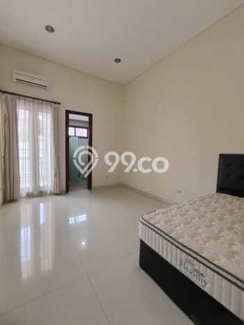 Rumah Mewah Dijual LT 200m2 di Mulyorejo, Surabaya Rumah Mewah Dijual LT 200m2 di Mulyorejo, Surabaya