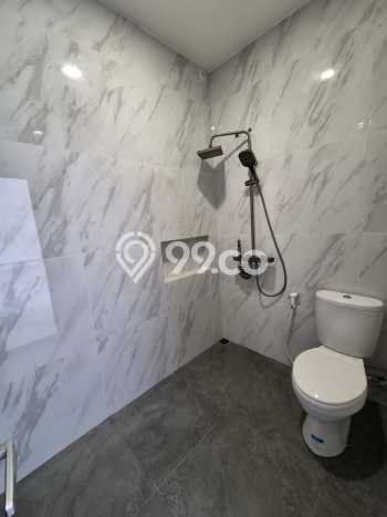 Dijual Rumah Premium dengan Fasilitas Sekitar Lengkap di Rungkut, Surabaya Dijual Rumah Premium dengan Fasilitas Sekitar Lengkap di Rungkut, Surabaya