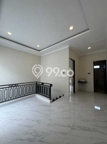 Rumah Mewah LB 210m2 Siap Huni Desain Elegan di Manyar, Surabaya Rumah Mewah LB 210m2 Siap Huni Desain Elegan di Manyar, Surabaya