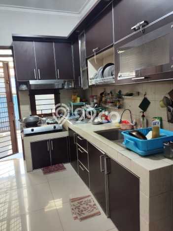 Rumah Modern 3 Kamar LT 167m2 di Taman Holis Indah Rumah Modern 3 Kamar LT 167m2 di Taman Holis Indah