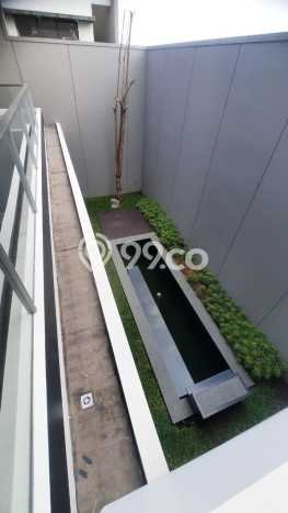 Rumah Elit LB 542m2 Siap Huni Desain Elegan di Summarecon Bandung, Bandung Rumah Elit LB 542m2 Siap Huni Desain Elegan di Summarecon Bandung, Bandung