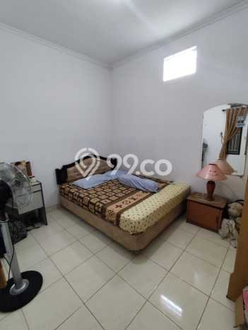 Bisa KPR! Rumah Strategis di , LT 102m2m² LB 200m2m² Bisa KPR! Rumah Strategis di , LT 102m2m² LB 200m2m²