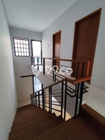 Rumah Siap Disurvey di , Bandung, Luas 150m2m² LB 210m2m² Rumah Siap Disurvey di , Bandung, Luas 150m2m² LB 210m2m²
