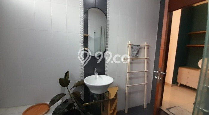 Hunian Elit LB 350m2 Siap Pakai Desain Elegan di Setra Duta, Bandung Hunian Elit LB 350m2 Siap Pakai Desain Elegan di Setra Duta, Bandung