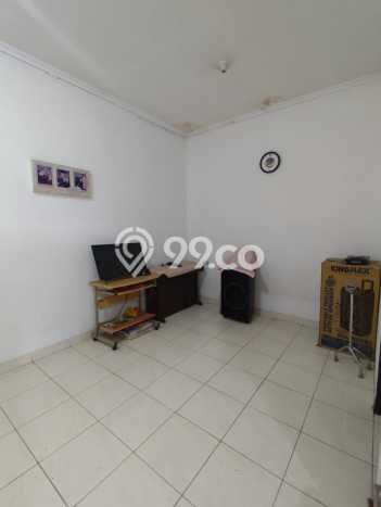 Bisa KPR! Rumah Strategis di , LT 102m2m² LB 200m2m² Bisa KPR! Rumah Strategis di , LT 102m2m² LB 200m2m²