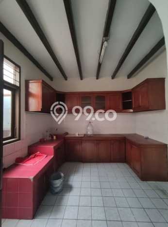 PROPERTI UNGGULAN! Rumah di , 3 KT, Lingkungan Premium, LT 140m2m² LB 150m2m² PROPERTI UNGGULAN! Rumah di , 3 KT, Lingkungan Premium, LT 140m2m² LB 150m2m²