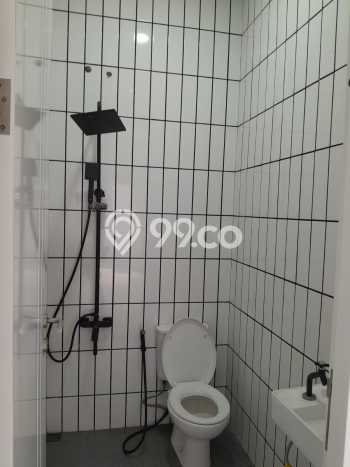 SPECIAL OFFER! Rumah Nyaman di , LT 135m2m² Bangunan 169m2m² SPECIAL OFFER! Rumah Nyaman di , LT 135m2m² Bangunan 169m2m²