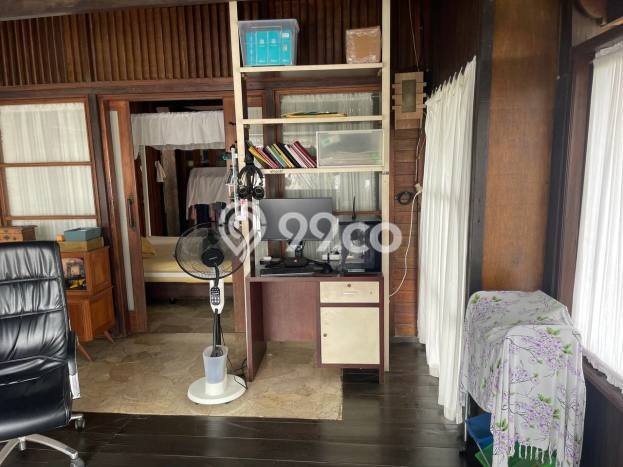 DIJUAL! Vila Kawasan , Area 984m2m², Posisi Premium DIJUAL! Vila Kawasan , Area 984m2m², Posisi Premium