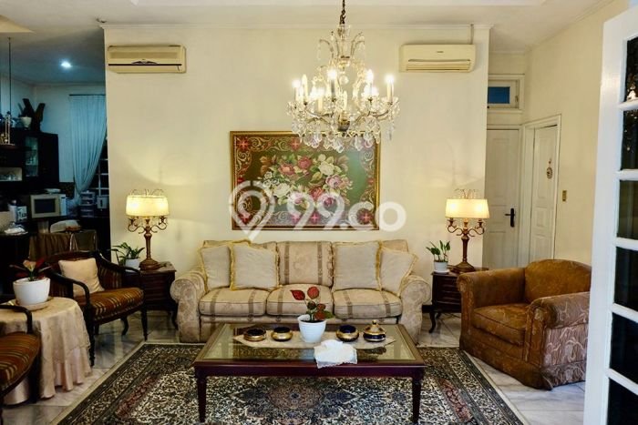 Hunian Mewah LB 398m2 Siap Pakai Desain Elegan di Pondok Indah, Jakarta Selatan Hunian Mewah LB 398m2 Siap Pakai Desain Elegan di Pondok Indah, Jakarta Selatan
