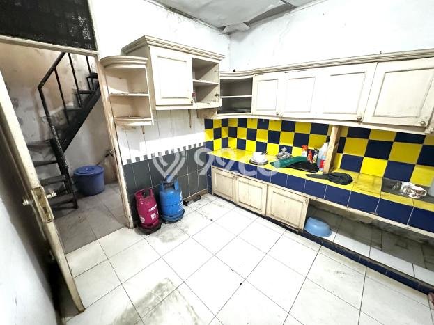 Hunian Mewah Siap Huni LT 225m2 di Bintaro, Tangerang Selatan Hunian Mewah Siap Huni LT 225m2 di Bintaro, Tangerang Selatan