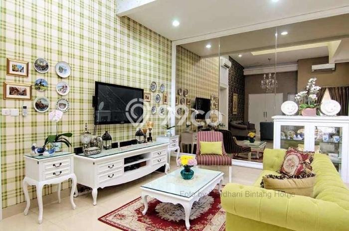 Jual Rumah Luas Megah Dengan View Eksklusif di Bintaro, Tangerang Selatan Jual Rumah Luas Megah Dengan View Eksklusif di Bintaro, Tangerang Selatan
