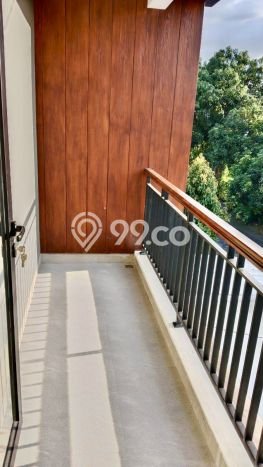 Hunian Mewah LB 150m2 Siap Pakai Desain Elegan di Bintaro, Tangerang Selatan Hunian Mewah LB 150m2 Siap Pakai Desain Elegan di Bintaro, Tangerang Selatan