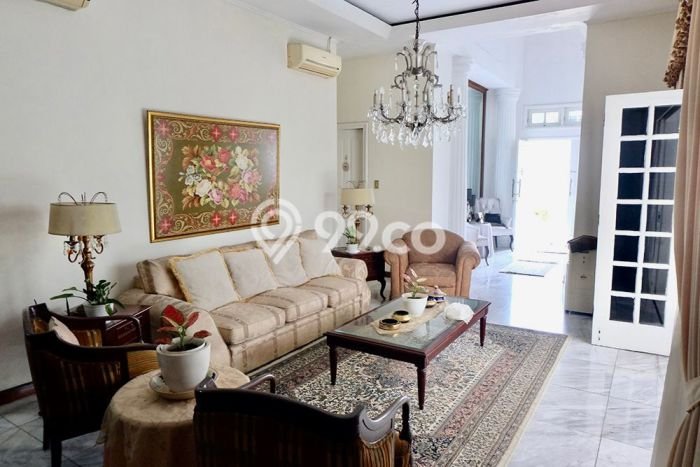 Hunian Mewah LB 398m2 Siap Pakai Desain Elegan di Pondok Indah, Jakarta Selatan Hunian Mewah LB 398m2 Siap Pakai Desain Elegan di Pondok Indah, Jakarta Selatan