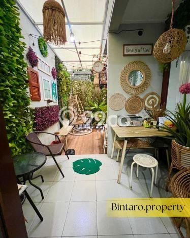 Dijual Rumah Luas Megah Dengan View Cantik di Bintaro, Tangerang Selatan Dijual Rumah Luas Megah Dengan View Cantik di Bintaro, Tangerang Selatan