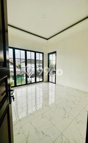 Jual Rumah Luas Megah Dengan View Eksklusif di Bintaro, Tangerang Selatan Jual Rumah Luas Megah Dengan View Eksklusif di Bintaro, Tangerang Selatan