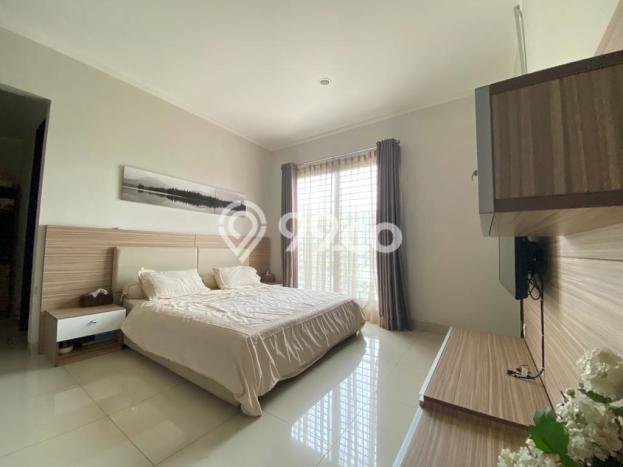 Ready to Use! Luxury House LT 160m2 Desain Elegan di Bintaro Ready to Use! Luxury House LT 160m2 Desain Elegan di Bintaro