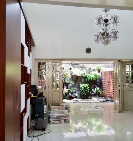 For Sale! Luxury House LT 418m2 Desain Elegan di Bintaro For Sale! Luxury House LT 418m2 Desain Elegan di Bintaro