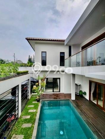 Hunian Elit LB 211m2 Siap Pakai Desain Elegan di Pondok Labu, Jakarta Selatan Hunian Elit LB 211m2 Siap Pakai Desain Elegan di Pondok Labu, Jakarta Selatan