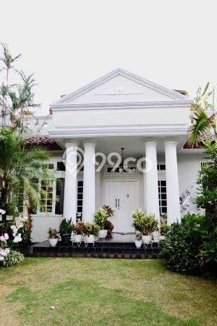 Hunian Mewah LB 398m2 Siap Pakai Desain Elegan di Pondok Indah, Jakarta Selatan Hunian Mewah LB 398m2 Siap Pakai Desain Elegan di Pondok Indah, Jakarta Selatan