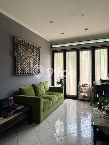 Dijual Rumah Mewah Elegan Dengan View Eksklusif di Bintaro, Tangerang Selatan Dijual Rumah Mewah Elegan Dengan View Eksklusif di Bintaro, Tangerang Selatan