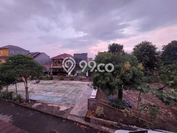 Rumah Modern 4 KT di Jombang Tangerang Semi Furnished Rumah Modern 4 KT di Jombang Tangerang Semi Furnished