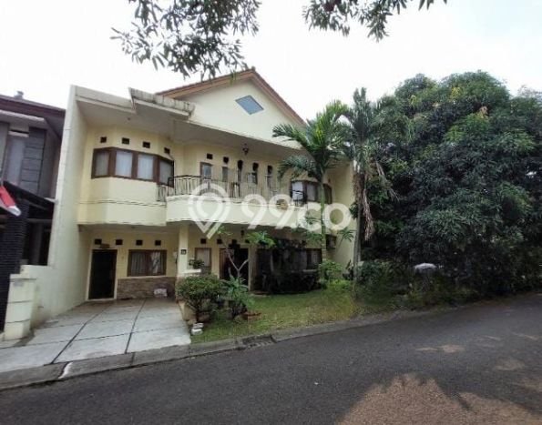Rumah Nyaman 4 KT LT 156m² di Bintaro, Tangerang Selatan Rumah Nyaman 4 KT LT 156m² di Bintaro, Tangerang Selatan