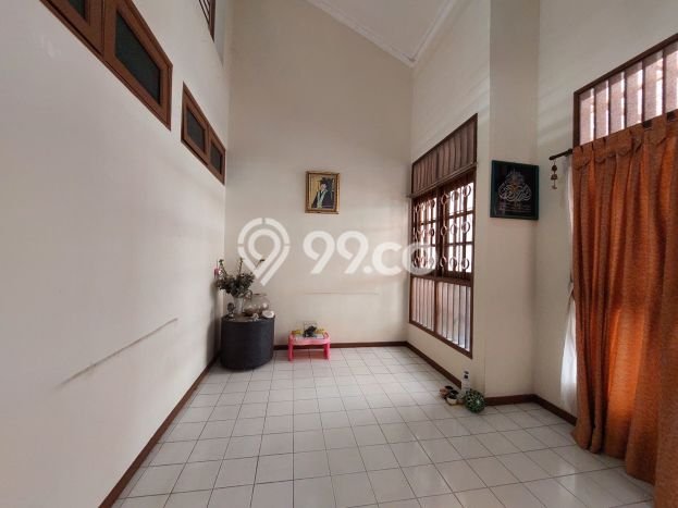 Rumah Lokasi Strategis di Bintaro, Jakarta Selatan, Luas 120m² Bangunan 145m² Rumah Lokasi Strategis di Bintaro, Jakarta Selatan, Luas 120m² Bangunan 145m²