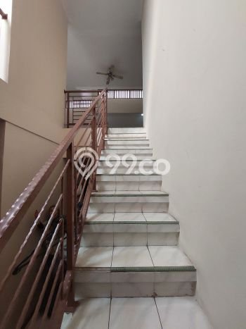 Rumah Lokasi Strategis di Bintaro, Jakarta Selatan, Luas 120m² Bangunan 145m² Rumah Lokasi Strategis di Bintaro, Jakarta Selatan, Luas 120m² Bangunan 145m²