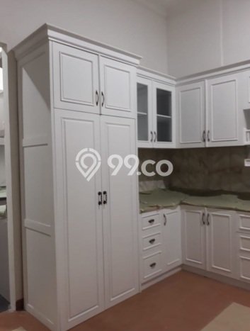 Hunian Mewah LB 350m2 Siap Pakai Desain Elegan di Bintaro, Tangerang Selatan Hunian Mewah LB 350m2 Siap Pakai Desain Elegan di Bintaro, Tangerang Selatan