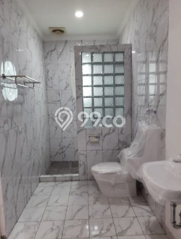 Hunian Mewah LB 350m2 Siap Pakai Desain Elegan di Bintaro, Tangerang Selatan Hunian Mewah LB 350m2 Siap Pakai Desain Elegan di Bintaro, Tangerang Selatan