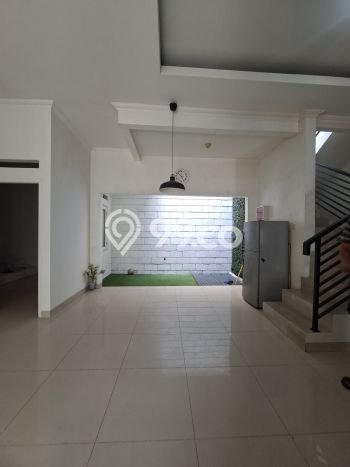 Rumah di Sektor 9-Bintaro, Akses ke Pusat Kota, 3 KT Rumah di Sektor 9-Bintaro, Akses ke Pusat Kota, 3 KT