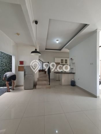 Rumah di Sektor 9-Bintaro, Akses ke Pusat Kota, 3 KT Rumah di Sektor 9-Bintaro, Akses ke Pusat Kota, 3 KT