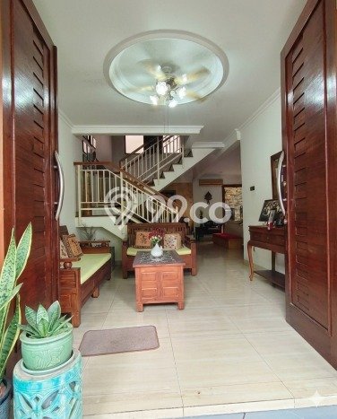 Hunian Mewah LB 350m2 Siap Pakai Desain Elegan di Bintaro, Tangerang Selatan Hunian Mewah LB 350m2 Siap Pakai Desain Elegan di Bintaro, Tangerang Selatan
