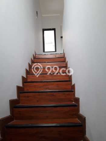 Rumah Modern Minimalis 3 Kamar Siap Huni di Ciputat Rumah Modern Minimalis 3 Kamar Siap Huni di Ciputat