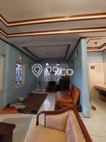 Rumah Modern 4 KT di Jombang Tangerang Semi Furnished Rumah Modern 4 KT di Jombang Tangerang Semi Furnished