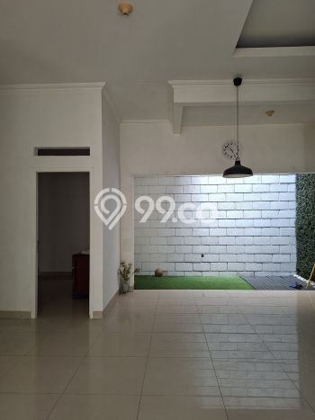Rumah di Sektor 9-Bintaro, Akses ke Pusat Kota, 3 KT Rumah di Sektor 9-Bintaro, Akses ke Pusat Kota, 3 KT
