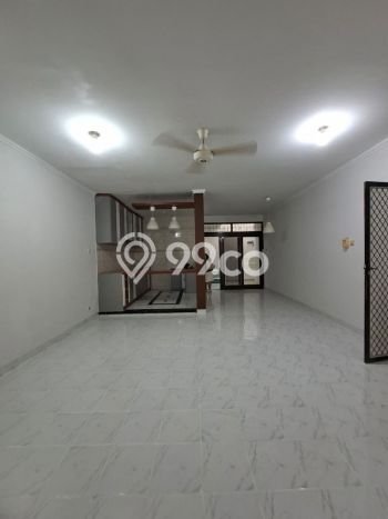 Rumah Modern 4 Kamar LT 160m2 di Graha Raya Rumah Modern 4 Kamar LT 160m2 di Graha Raya