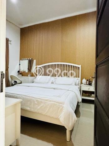Jual Rumah Eksklusif 4 KT di Graha Raya, Tangerang Jual Rumah Eksklusif 4 KT di Graha Raya, Tangerang