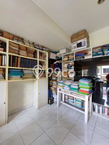 Rumah Luas Tanah 180m² di Bintaro, Tangerang Selatan - Lokasi Strategis Rumah Luas Tanah 180m² di Bintaro, Tangerang Selatan - Lokasi Strategis