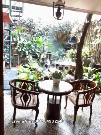 Rumah Mewah Akses Mudah di Tangerang Selatan Semi Furnished Rumah Mewah Akses Mudah di Tangerang Selatan Semi Furnished